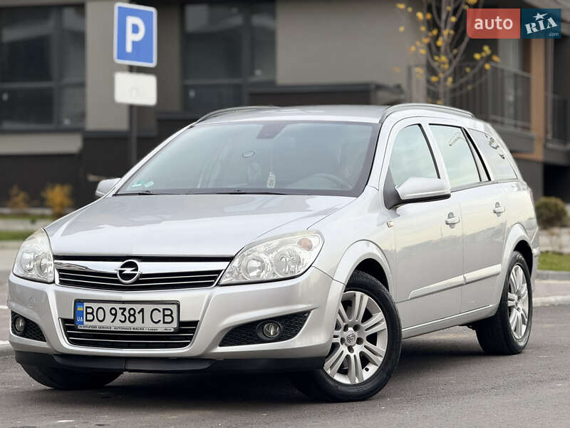 Универсал Opel Astra 2008 в Тернополе