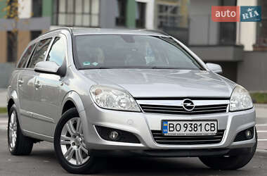 Універсал Opel Astra 2008 в Тернополі
