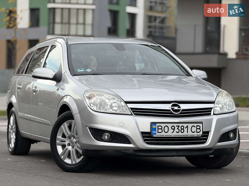 Универсал Opel Astra 2008 в Тернополе