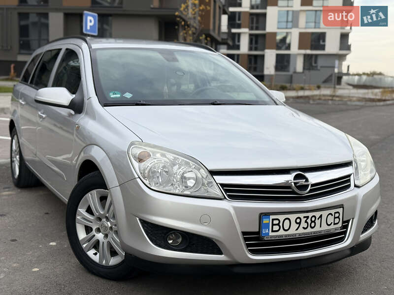 Универсал Opel Astra 2008 в Тернополе