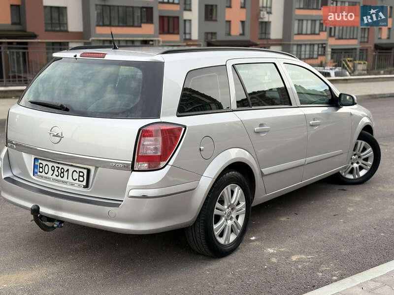 Универсал Opel Astra 2008 в Тернополе
