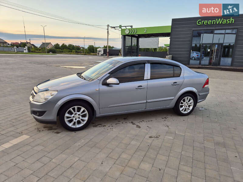 Седан Opel Astra 2008 в Каменец-Подольском