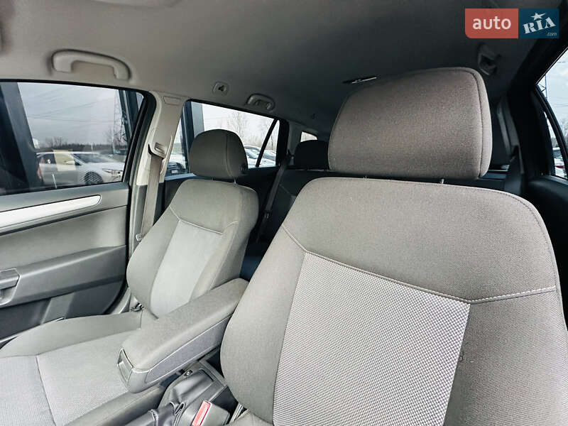 Універсал Opel Astra 2009 в Харкові