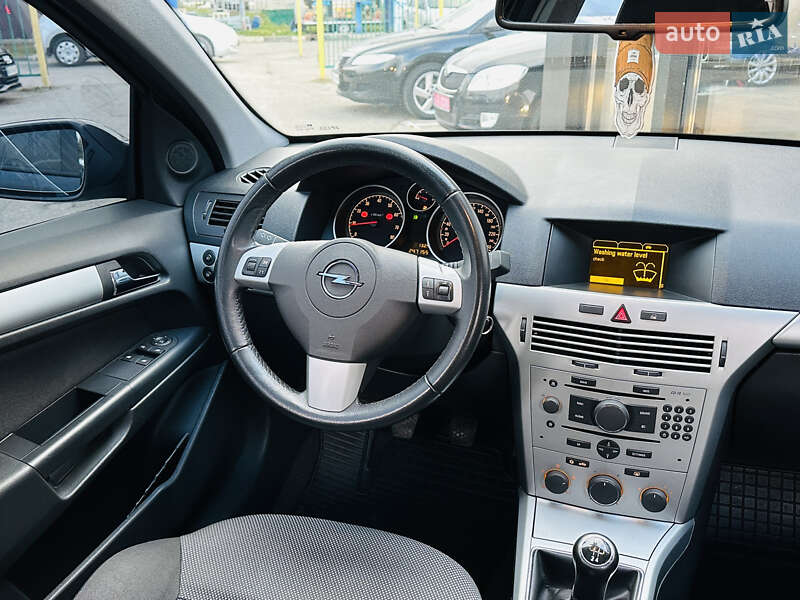 Універсал Opel Astra 2009 в Харкові