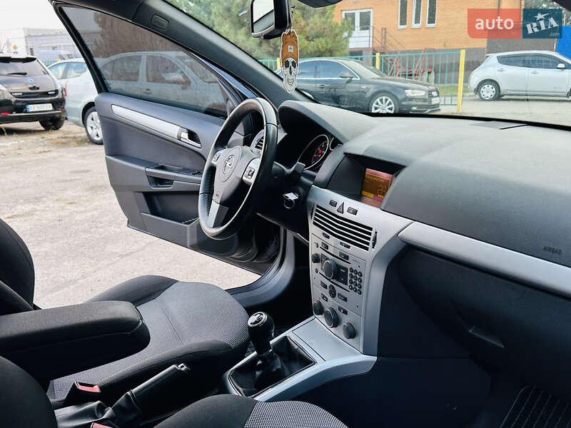 Універсал Opel Astra 2009 в Харкові