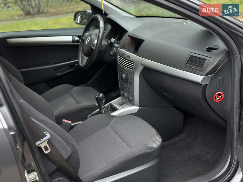 Универсал Opel Astra 2010 в Умани фото 28 Универсал Opel Astra 2010 в Умани