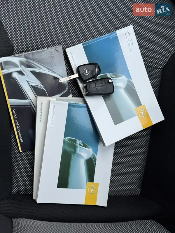 Универсал Opel Astra 2010 в Умани документ 2 фото Универсал Opel Astra 2010 в Умани документ