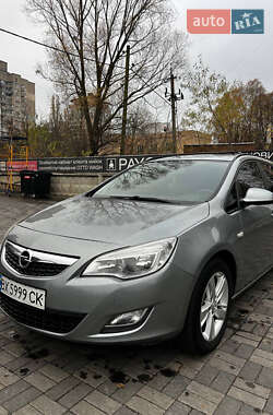 Універсал Opel Astra 2011 в Хмельницькому