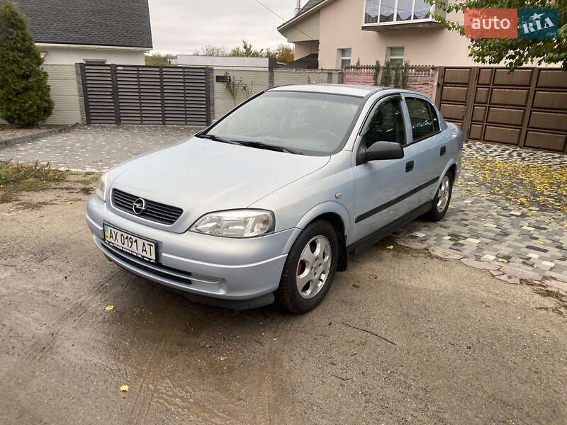 Opel Astra 2004 Opel Astra 2004