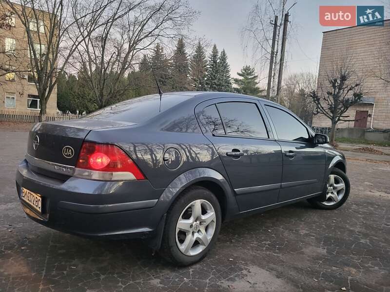 Opel Astra 2008