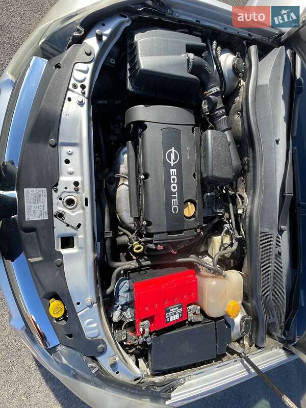 Хетчбек Opel Astra 2004 в Яремчі