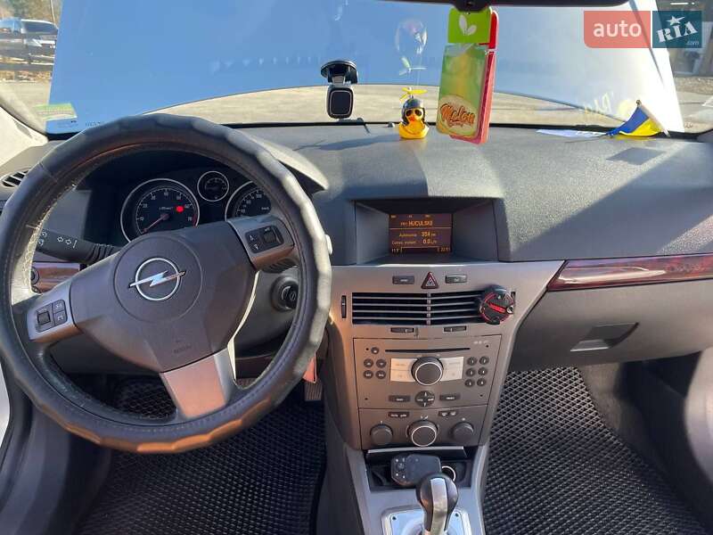 Хетчбек Opel Astra 2004 в Яремчі