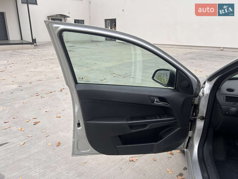 Універсал Opel Astra 2010 в Луцьку фото 14 Універсал Opel Astra 2010 в Луцьку