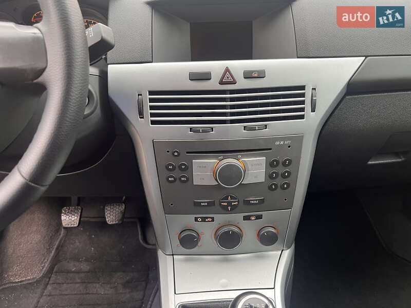 Універсал Opel Astra 2010 в Луцьку фото 20 Універсал Opel Astra 2010 в Луцьку