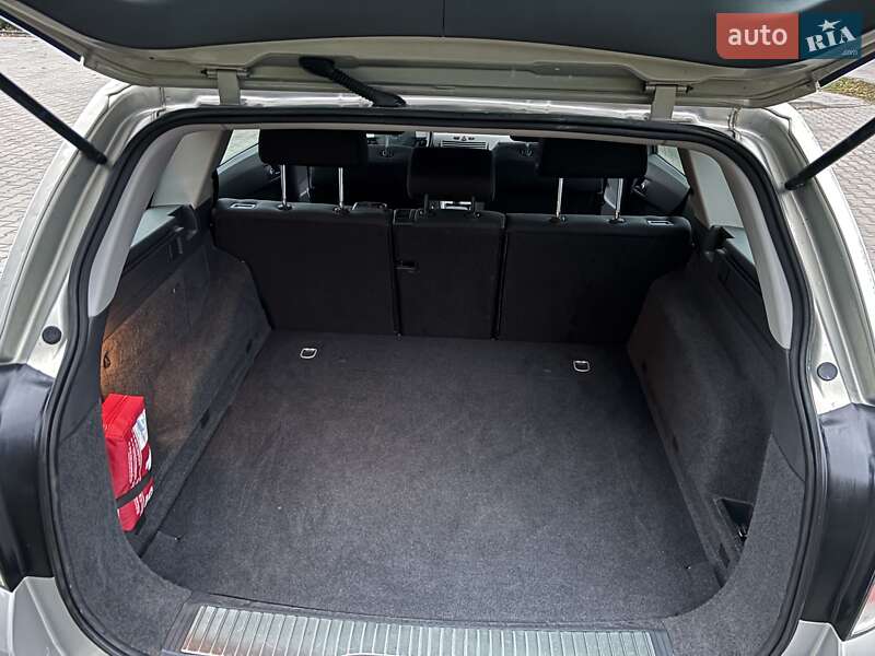 Универсал Opel Astra 2008 в Луцке