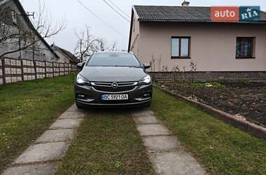 Универсал Opel Astra 2016 в Львове