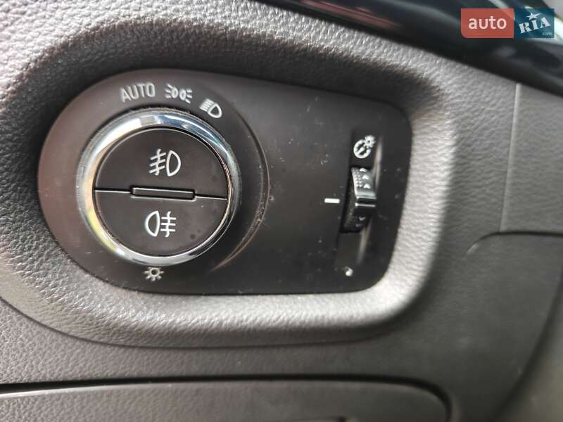 Універсал Opel Astra 2016 в Львові