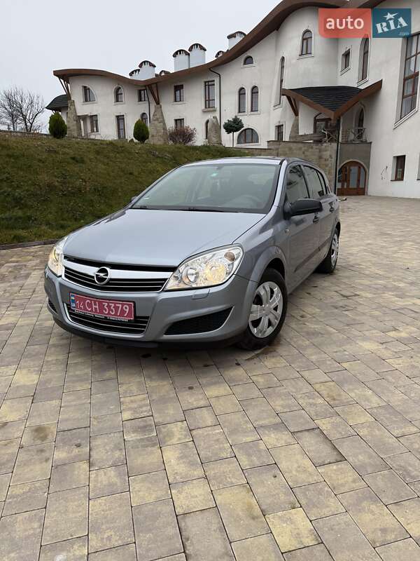 Opel Astra 2009