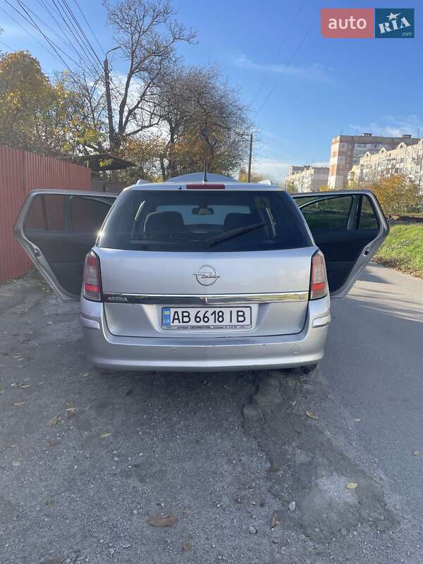 Універсал Opel Astra 2008 в Вінниці