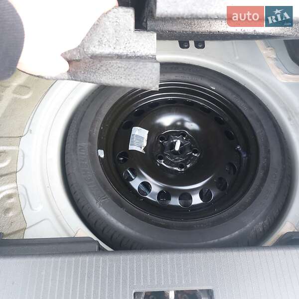 Хетчбек Opel Astra 2008 в Черкасах фото 32 Хетчбек Opel Astra 2008 в Черкасах