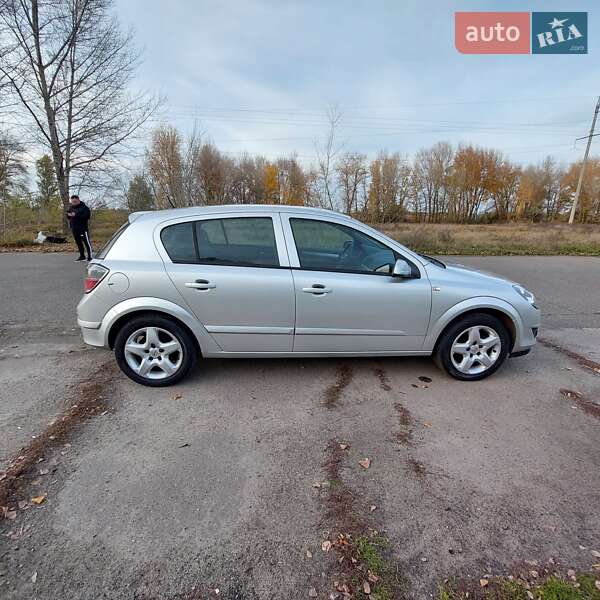 Хетчбек Opel Astra 2008 в Черкасах фото 56 Хетчбек Opel Astra 2008 в Черкасах