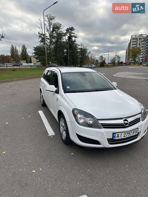 Універсал Opel Astra 2010 в Києві фото 4 Універсал Opel Astra 2010 в Києві
