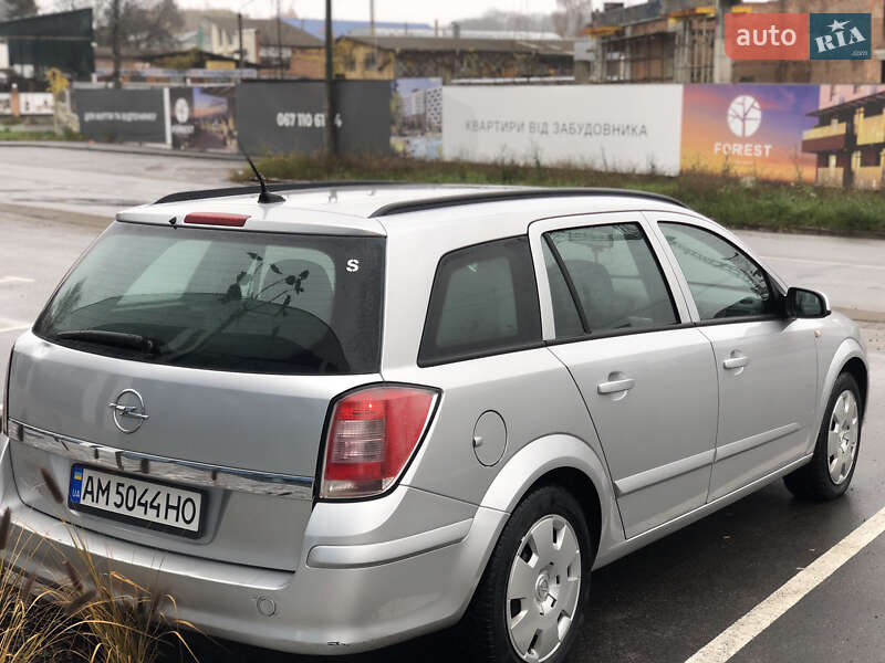 Универсал Opel Astra 2008 в Виннице