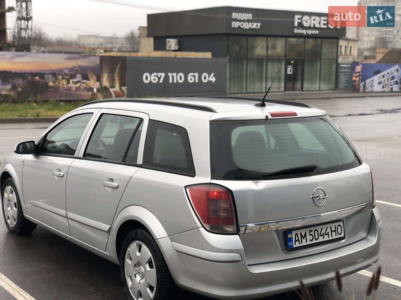 Универсал Opel Astra 2008 в Виннице