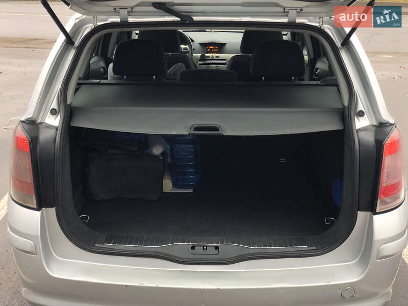 Универсал Opel Astra 2008 в Виннице