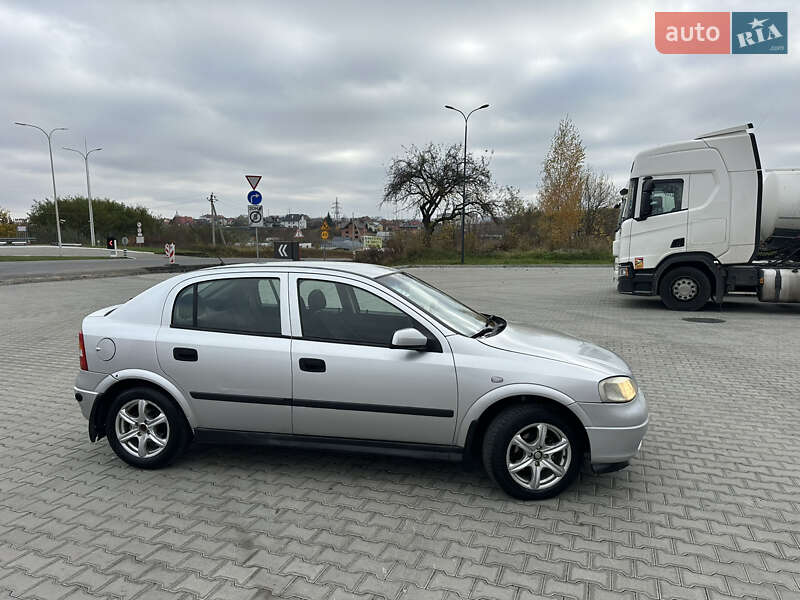 Хетчбек Opel Astra 1998 в Львові