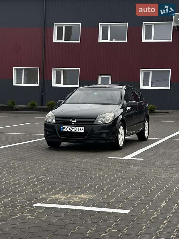 Хэтчбек Opel Astra 2004 в Дубно фото 7 Хэтчбек Opel Astra 2004 в Дубно