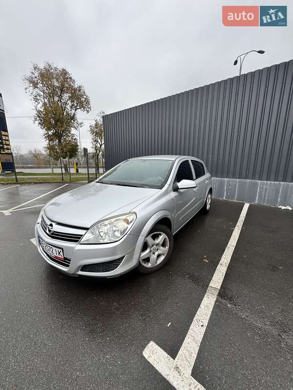 Хетчбек Opel Astra 2007 в Києві фото 18 Хетчбек Opel Astra 2007 в Києві