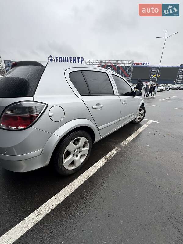 Хетчбек Opel Astra 2007 в Києві фото 20 Хетчбек Opel Astra 2007 в Києві