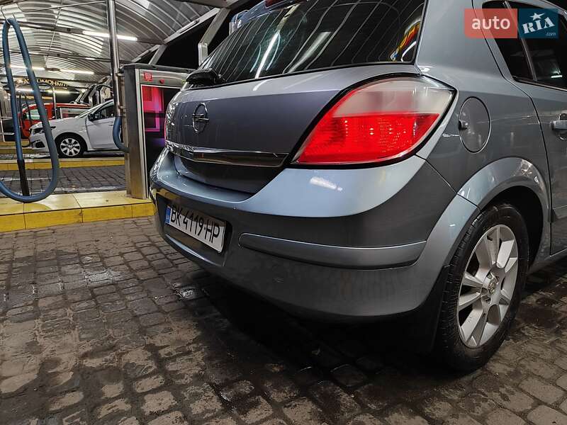 Хетчбек Opel Astra 2006 в Рівному фото 7 Хетчбек Opel Astra 2006 в Рівному