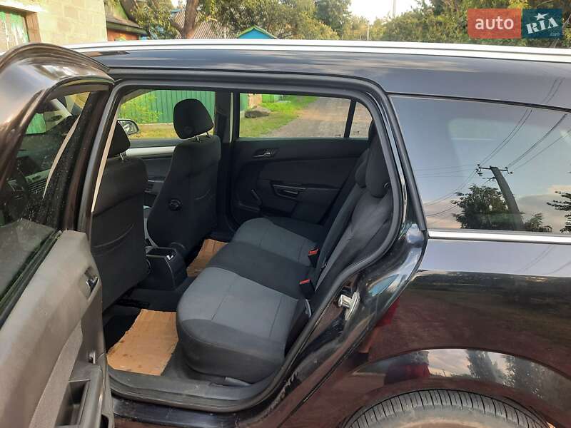 Універсал Opel Astra 2007 в Овручі