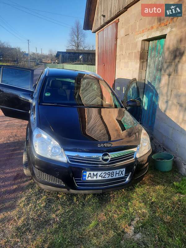 Універсал Opel Astra 2007 в Овручі