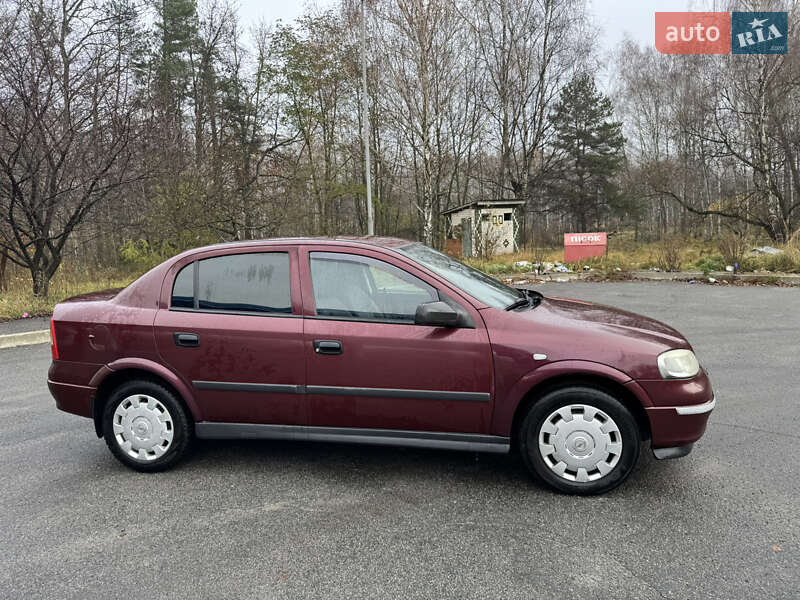 Седан Opel Astra 2007 в Славуті