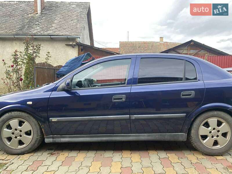 Хетчбек Opel Astra 2001 в Береговому