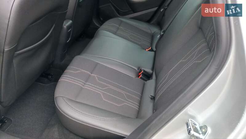 Універсал Opel Astra 2012 в Житомирі