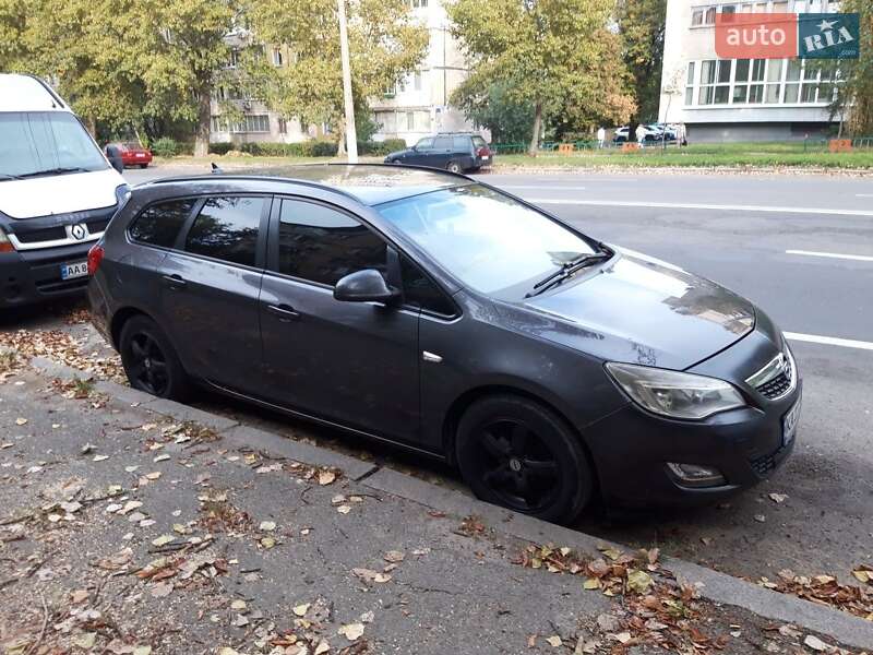 Універсал Opel Astra 2012 в Києві фото 3 Універсал Opel Astra 2012 в Києві