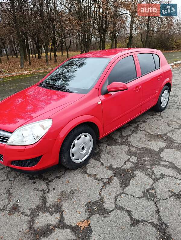 Хетчбек Opel Astra 2007 в Володимирі фото 2 Хетчбек Opel Astra 2007 в Володимирі