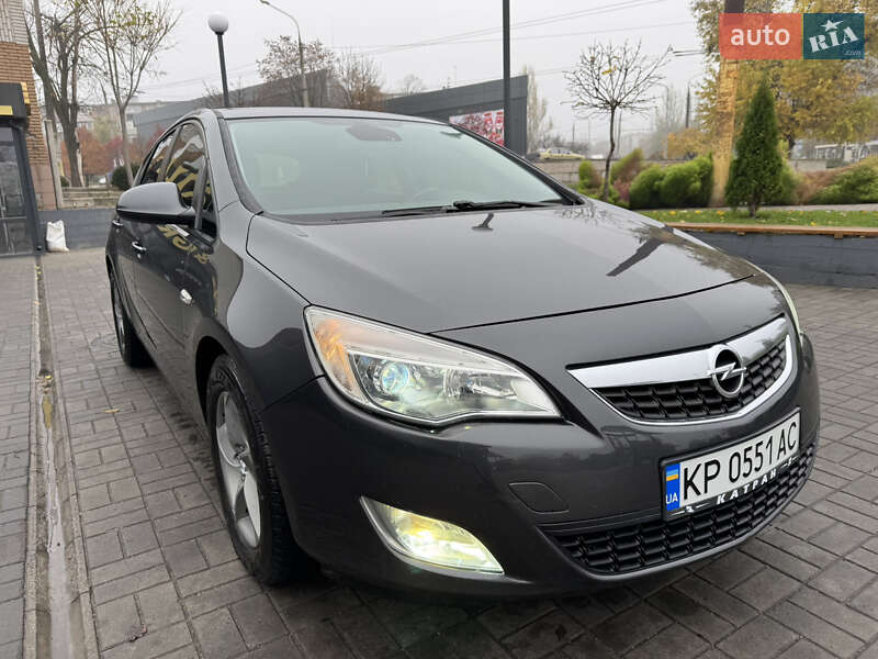 Хетчбек Opel Astra 2011 в Запоріжжі фото 6 Хетчбек Opel Astra 2011 в Запоріжжі
