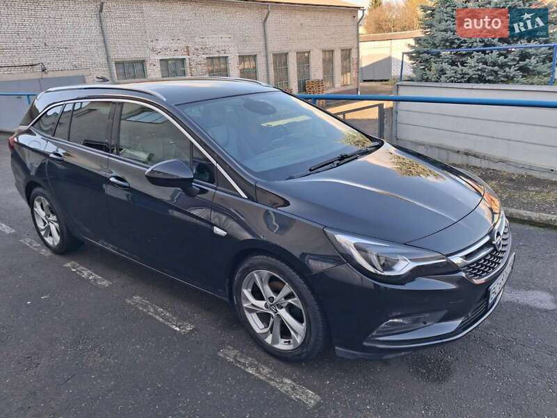 Универсал Opel Astra 2017 в Львове