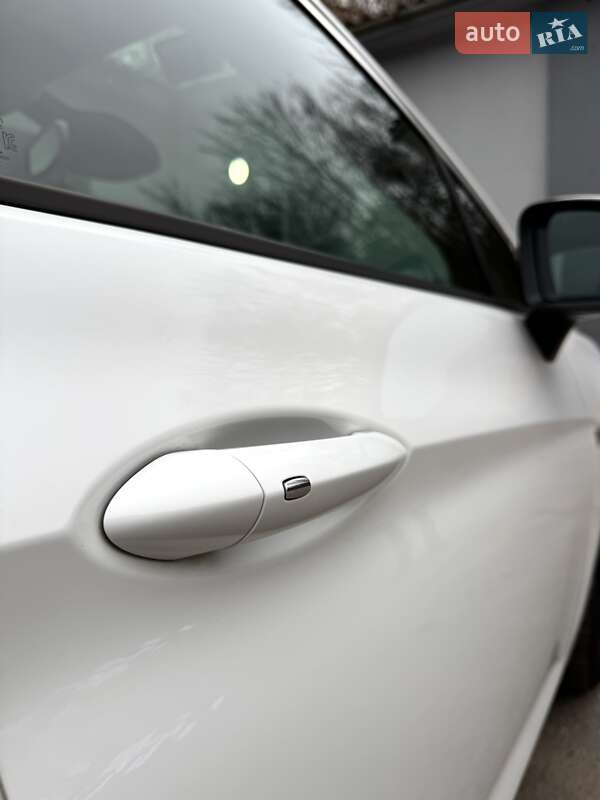 Універсал Opel Astra 2018 в Полтаві