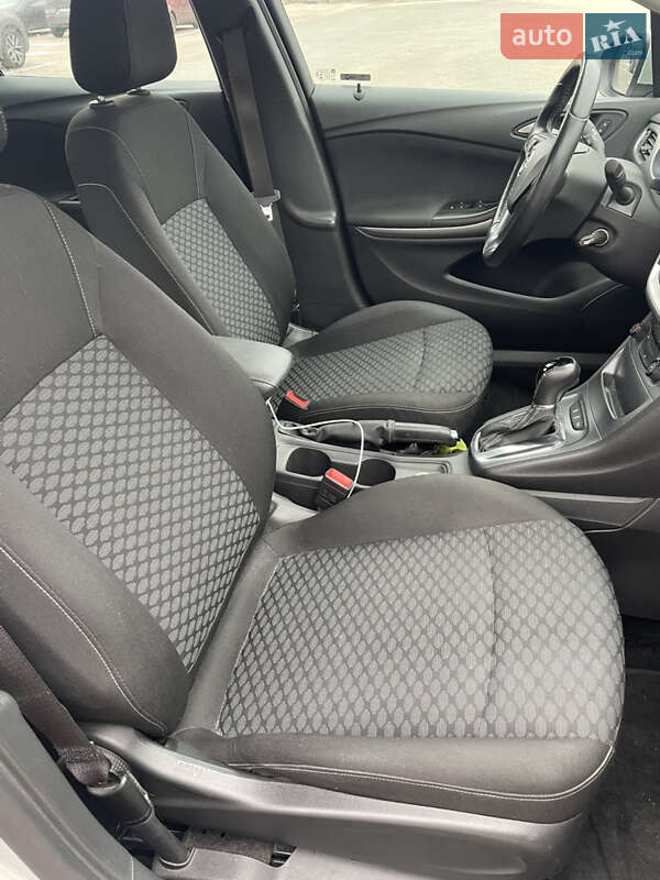 Хэтчбек Opel Astra 2017 в Киеве фото 11 Хэтчбек Opel Astra 2017 в Киеве