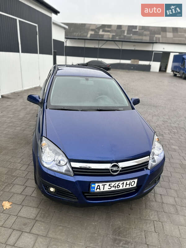 Универсал Opel Astra 2005 в Коломые