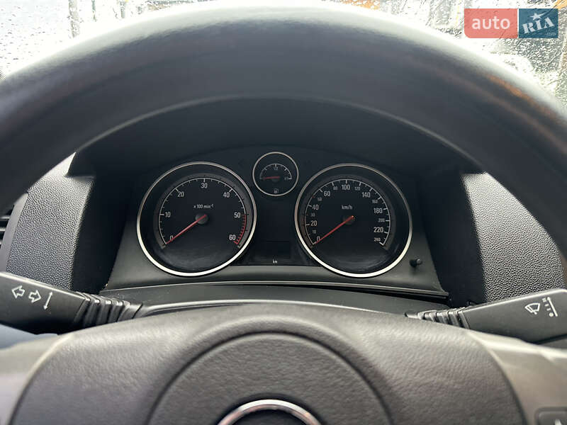 Универсал Opel Astra 2005 в Коломые