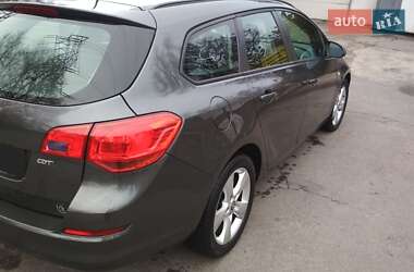 Универсал Opel Astra 2011 в Запорожье