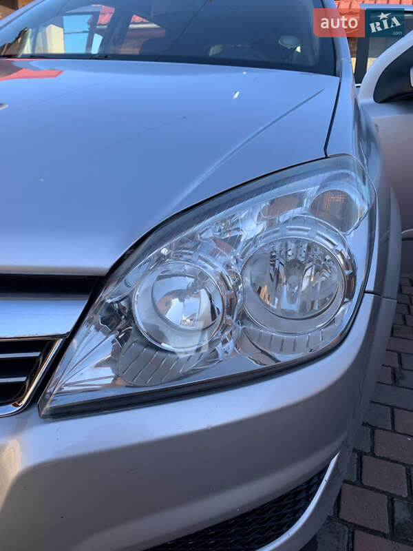 Універсал Opel Astra 2008 в Любарі