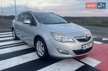Универсал Opel Astra 2011 в Виннице